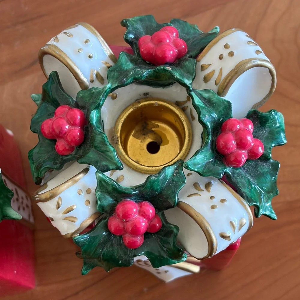 Vintage 2001 Avon Christmas‎ Gift Box Candle Holders Red Holly Berry Ceramic